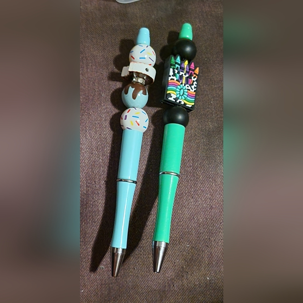 Handcrafted Pen Made by 12 year old Gabby Handmade (Qty 1) - Picture 2 of 11